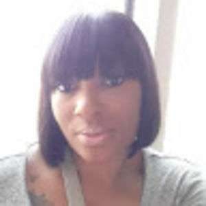 Meet your Posher, Adrienne